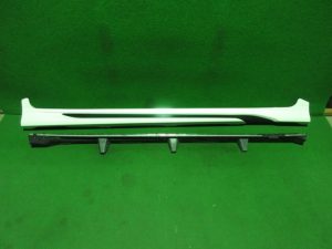 モデリスタ サイドステップ（片側のみ）